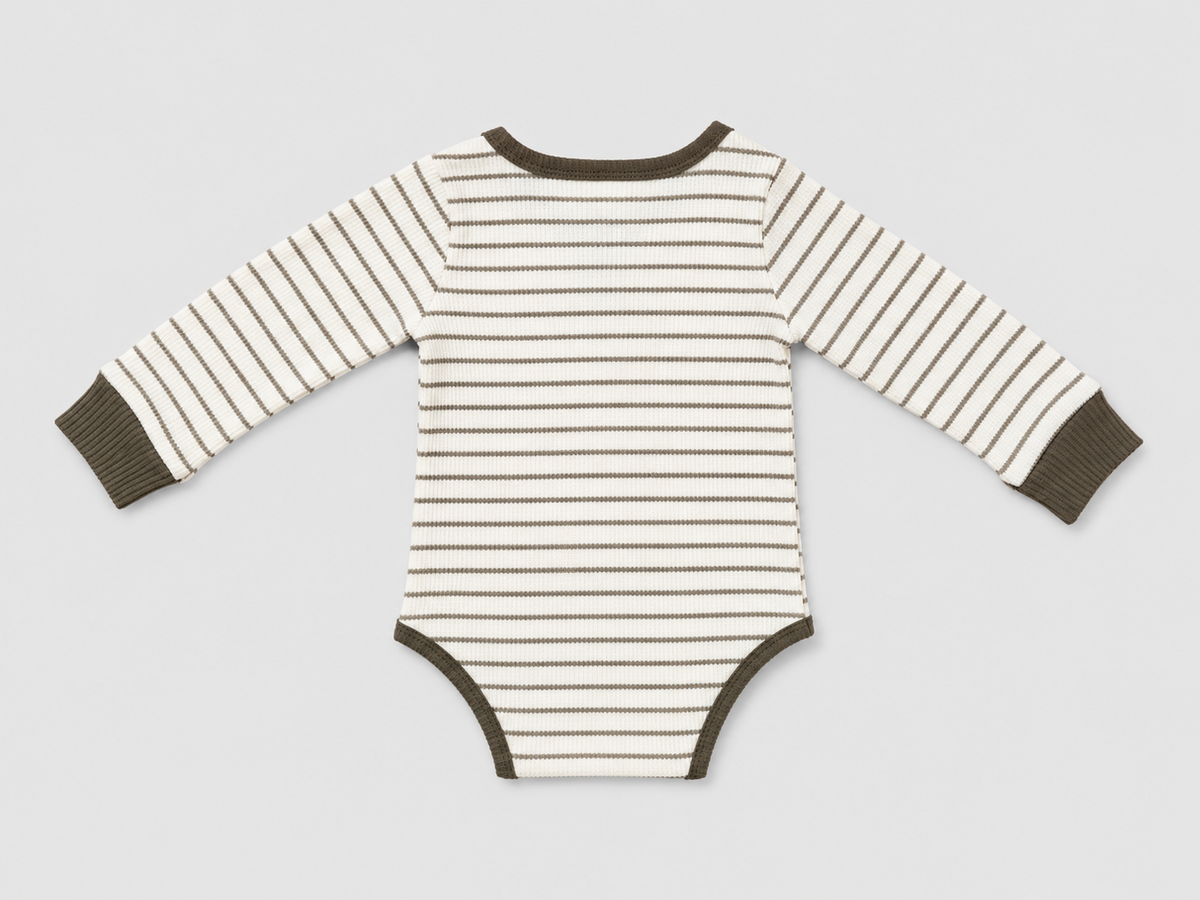 Shop this adorable baby boys’ cream and brown striped long-sleeve bodysuit featuring contrast trim, ribbed cuffs, a button-front detail, and convenient bottom snaps. Perfect for everyday wear and layering.